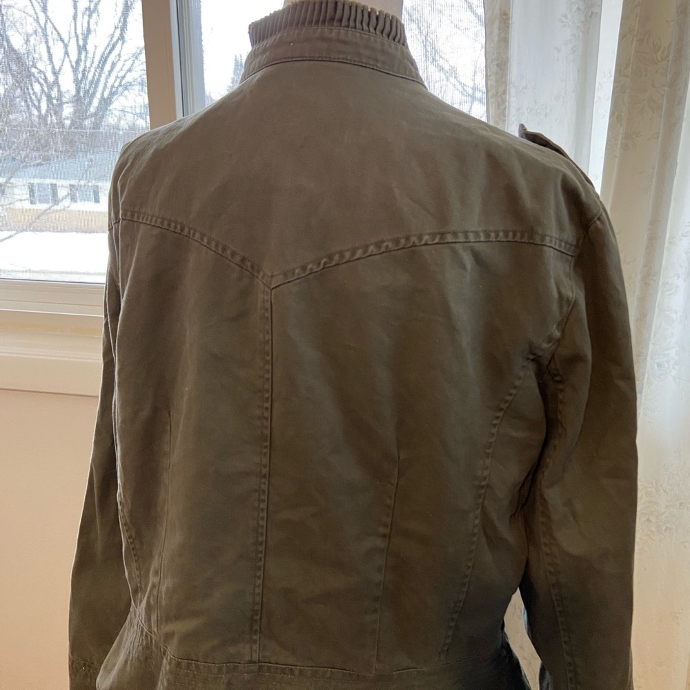 Army green button up jacket - Picture 2 of 4